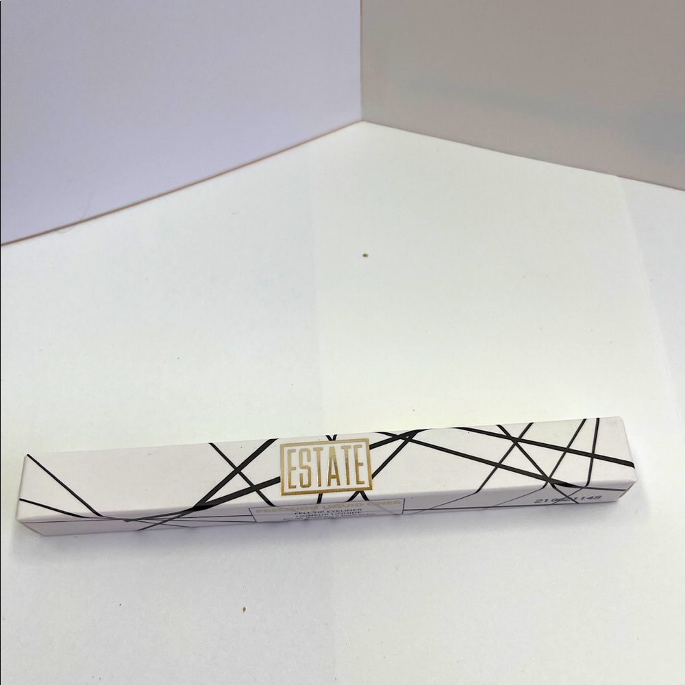 Estate  PRECISION FELT TIP LIQUID LINER